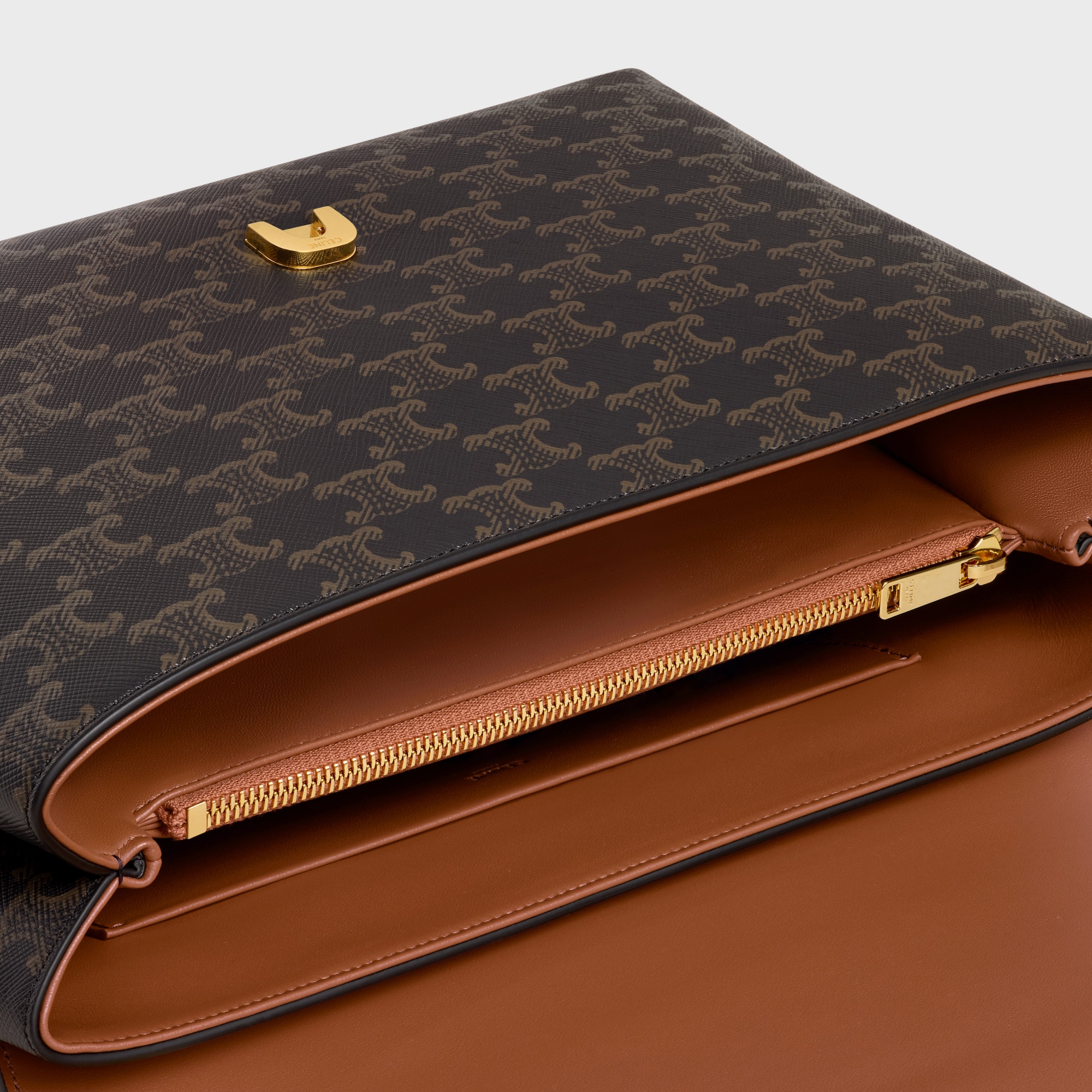 LARGE CELINE VICTOIRE BAG IN TRIOMPHE CANVAS - Image 6